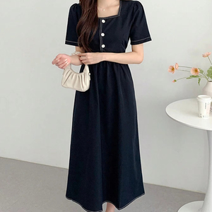 女性Aラインドレススタイリッシュなお世辞シルエット軽量生地とボタン装飾カジュアル上品なドレス - Product Image 4