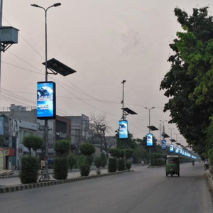 IP65 Outdoor P2.5 LED Display Lamp Post 5000cd lux 4G Control Customizable Waterproof Type <strong>Easy</strong> <strong>Digital</strong> <strong>Signage</strong> Displays - Product Image 4