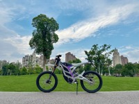 Vélo électrique tout-terrain 79Bike Falcon Pro avec batterie au lithium