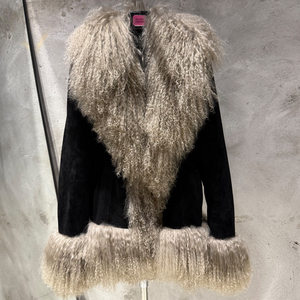 Manteau d'hiver en cuir suédé véritable avec col en fourrure de Mongolie pour femmes, vestes en suédine avec garniture en fourrure - Product Image 3