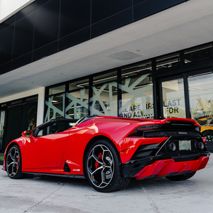 Vinilo para Envolver Autos de Lujo ESIGN WET GLOSS TORONTO RED PVC, Cambia de Color, Antiarañazos, Protección UV - Product Image 2