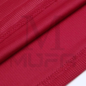 Uniforme de fútbol transpirable de talla grande al por mayor para adultos poliéster sostenible con logotipo personalizado e impresión de nombre - Product Image 5