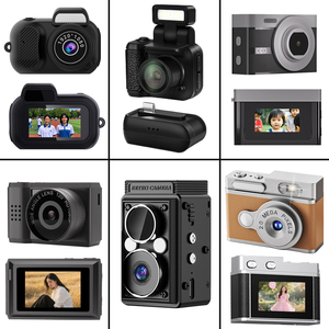 Mini porte-clés caméra mignon vintage porte-clés numérique de poche avec type de média MicroSD amusant intérieur - Product Image 4