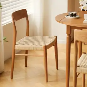 सबसे अच्छी कीमत उच्च गुणवत्ता ठोस लकड़ी घर के फर्नीचर ओक की लकड़ी खाने की कुर्सी के साथ बुना कुशन सीट कुर्सी