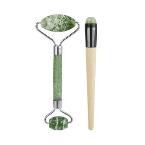 All'ingrosso personalizzato <span class=keywords><strong>pietra</strong></span> di giada verde facciale Masajeador Rodillo Gua Sha Set di strumenti per il massaggio del <span class=keywords><strong>viso</strong></span> sotto gli occhi - Product Image 1