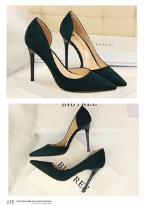 Scarpe da Donna con Tacco Alto <span class=keywords><strong>Color</strong></span> <span class=keywords><strong>Nude</strong></span> a Punta Eleganti per Cerimonie Scarpe da Donna in Pelle con Borchie - Product Image 4
