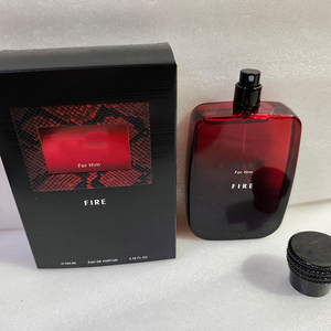 <span class=keywords><strong>Profumo</strong></span> Spray da Uomo Arabo di Alta Qualità 100ML Dubai, Eau De Parfum Legnoso a Lunga Durata, Fragranza Arabica all'Ingrosso - Product Image 3