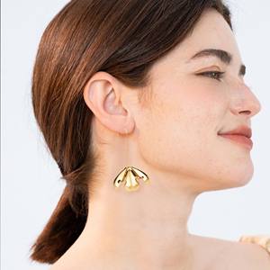 Pendientes Minimalistas de Acero Inoxidable Dorado YFB E596, Joyería de Moda - Product Image 2