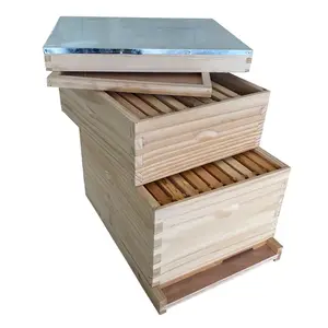 松またはモミの木典型的なラングストロス木製蜂の巣自動蜂の巣箱ミツバチの巣箱