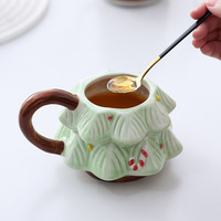 Mug de Noël avec couvercle - Tasse en céramique mignonne en forme de sapin de Noël créative pour couple - Cadeau pratique pour souvenirs