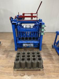 Máquina de ladrillo hueco de Kazajstán, línea de producción de máquina de ladrillo de bloque pequeño, máquina de ladrillo de hormigón de bajo precio - Product Image 5