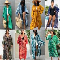 Vente en gros : T-shirt court simple en coton/élasthanne respirant, à manches longues, col en V, coupe trapèze, au crochet, populaire en Europe et en Amérique, avec impression par transfert thermique