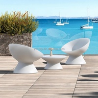 Ensemble de salon moderne personnalisable en fibre de verre pour extérieur : chaise longue, table basse, canapé, siège ovale – Idéal pour cour, hôtel, salon, entrée, salle à manger