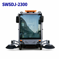 Nouvelle balayeuse électrique autoportée 4 roues 2026 avec cabine entièrement fermée, batterie 48V, réservoir 160L/200L et pompe haute pression pour routes