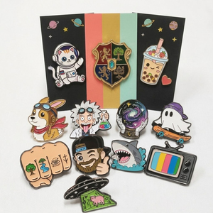 Set de Broches Metálicos Personalizados de la Serie Magic Wednesday School Addams: Broche de Solapa de Búho Mítico, Grifo, Libro de Hechizos y Sombrero de Bruja, Broches Esmaltados - Product Image 4