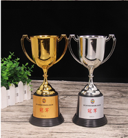 2025 Chine Usine En Gros En Plastique Personnalisé Étudiant Trophée 19cm et 22cm Meilleure Qualité Sport Coupe Trophée