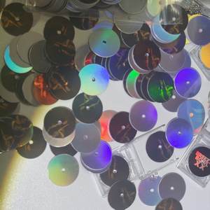 Porte-clés numérique intelligent en PVC, mini CD holographique, collection d'albums de musique vidéo créative NFC - Product Image 5