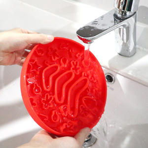 Hot selling food grade silicone dog <b>slow</b> <b>feeder</b> bowl with suction cup licking pad pet licking pad - Product Image 4