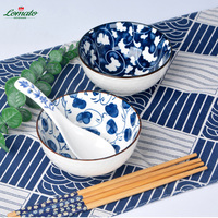 Offre spéciale bol de service à ramen en porcelaine bleue et blanche japonais et coréen ensemble cadeau en céramique avec baguettes