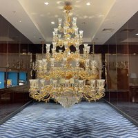 Lustre en cristal à étages de style européen, cadre en métal doré, lampe suspendue pour l'éclairage de projets de réception d'hôtels de prestige
