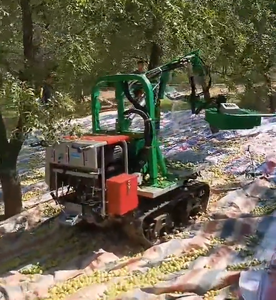 Máquina Cosechadora de Frutos Secos Autopropulsada Hidráulica con Orugas para Nueces, Pistachos y Árboles Frutales - Product Image 5