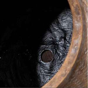 <span class=keywords><strong>Maceta</strong></span> de Arcilla Moldeada Estilo Mimbre de Bambú Extra Grande para Uso <span class=keywords><strong>en</strong></span> Interiores/Exteriores con Follaje Artificial de <span class=keywords><strong>Nandina</strong></span> y Eucalipto - Product Image 4