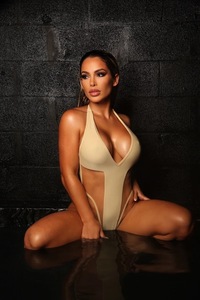 Maillot de bain une pièce sexy blanc personnalisé avec logo, coupe haute en V profond, pour femme - Product Image 6