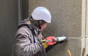 Mastic <span class=keywords><strong>PU</strong></span> à prise rapide 300ml Monocomposant en pochette Noir Blanc pour Joints de Béton et Granulés de Caoutchouc Construction - Product Image 5