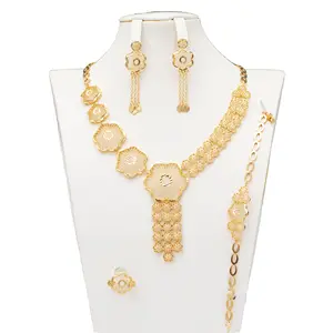 Latest Fashion Factory Wholesale Flowers Jewelry Sets 24k Gold Plated Dubai Romantic Jewelry Set