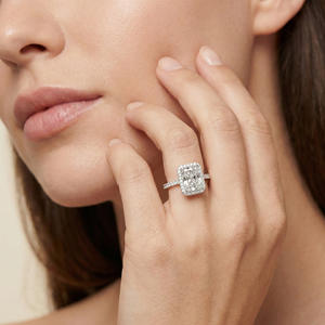 Anillo de Compromiso de Diamante Cultivado en Laboratorio de 2 Quilates con Corte Radiante y Halo Solitario para Mujer, Plata de Ley 925, Certificado IGI, para Boda o Fiesta - Product Image 1