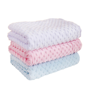 Coperta <span class=keywords><strong>per</strong></span> Neonati in Pile Minky Dot e Sherpa a Doppio Lato, Ultra Morbida, Calmante e Riscaldante - Product Image 4