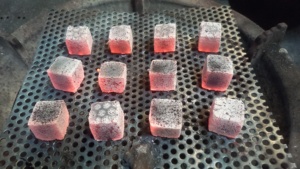 100% cáscara de coco pura utilizada en la producción de exquisito carbón de coco Hookah - Product Image 5