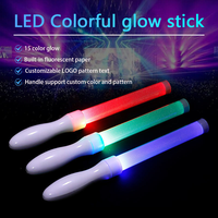 Bâton lumineux RGB à poignée incurvée, 16 modes clignotants, télécommande, bâton lumineux pour concerts, festivals, mariages et événements nocturnes