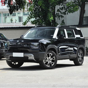 รถยนต์ BAIC BJ30 1.5T สมรรถนะสูง เกียร์อัตโนมัติ ภายในสีเข้ม เครื่องยนต์เบนซิน SUV ออฟโรด รถยนต์จีน - Product Image 1