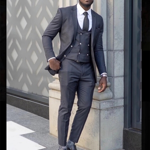 Nuovi Arrivi 2025: Abito da Uomo a 3 Pezzi <span class=keywords><strong>su</strong></span> <span class=keywords><strong>Misura</strong></span> per Matrimoni, Smoking Formale per lo Sposo (Giacca + Pantaloni + Gilet) - Product Image 2