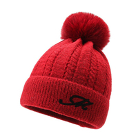 Bonnet d'hiver à motif à carreaux de luxe de haute qualité bonnets tricotés à pompon épais pour femmes et filles Logo personnalisé pour le voyage