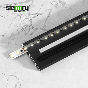 Plinthe murale en alliage d'aluminium <span class=keywords><strong>de</strong></span> conception moderne avec éclairage LED pour escalier, <span class=keywords><strong>couloir</strong></span>, éclairage <span class=keywords><strong>de</strong></span> carrelage mural - Product Image 4