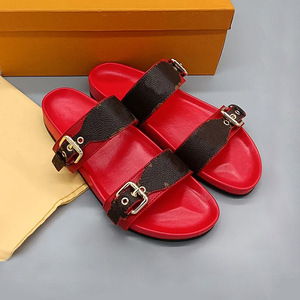 Sandalias de Diseñador Famoso, Cómodas y Suaves para Hombre, Sandalias de Verano a la Moda, Ligeras, Chanclas Casuales Antideslizantes - Product Image 6