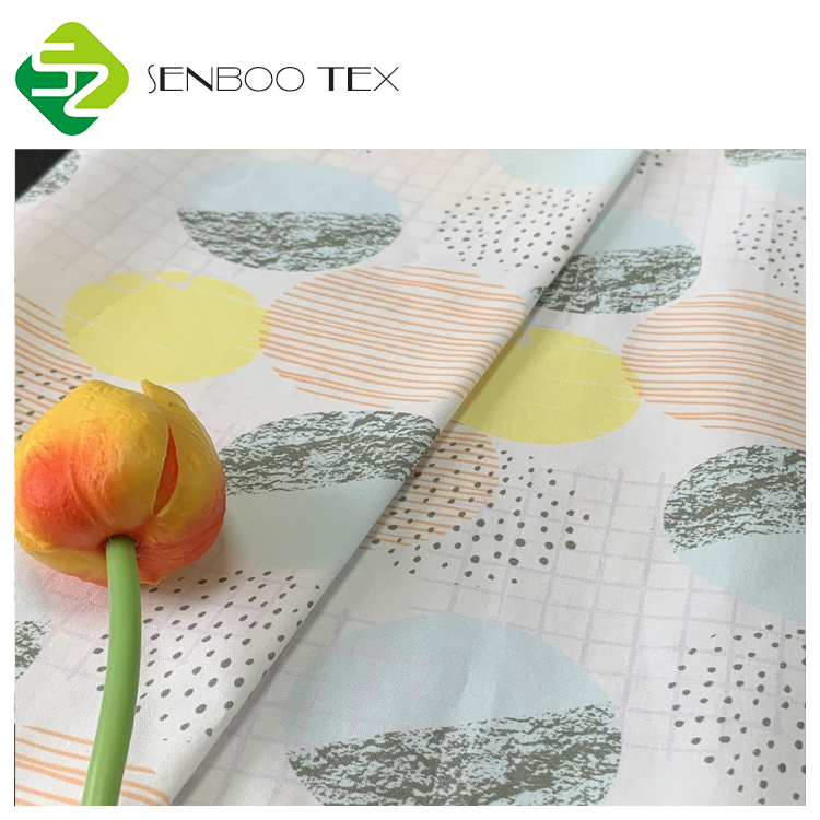 Горячая Распродажа 125 г/кв. М 100, сертифицированная Органическая хлопчатобумажная Поплиновая ткань с принтом для рубашек