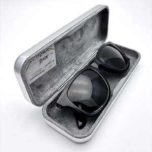Étui à <span class=keywords><strong>lunettes</strong></span> en aluminium de conception haut de gamme <span class=keywords><strong>lunettes</strong></span> <span class=keywords><strong>lunettes</strong></span> de lecture boîtes de support de <span class=keywords><strong>lunettes</strong></span> de soleil étui à <span class=keywords><strong>lunettes</strong></span> de protection rigide - Product Image 5