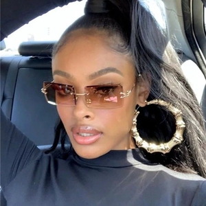 <span class=keywords><strong>Gafas</strong></span> <span class=keywords><strong>de</strong></span> <span class=keywords><strong>sol</strong></span> con textura <span class=keywords><strong>de</strong></span> <span class=keywords><strong>cristal</strong></span> para mujer, lentes <span class=keywords><strong>de</strong></span> <span class=keywords><strong>sol</strong></span> con corte <span class=keywords><strong>de</strong></span> diamante, estilo Retro Vintage, Sin borde - Product Image 2