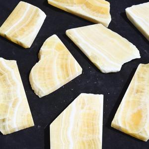 Venta al por Mayor de Losa de Calcita Amarilla de Cristal Curativo Natural Ecológica con Forma Irregular para Decoración del Hogar - Product Image 2