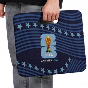 Coussin de siège extérieur imperméable imprimé Coupe du Monde <span class=keywords><strong>FIFA</strong></span> 2026 États-Unis, sous licence officielle, léger, pour sièges de stade - Product Image 1