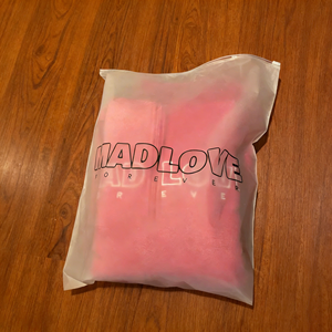 Bolsas de Plástico Personalizadas con Logotipo Impreso para Ropa, con Cierre Deslizante, para Camisetas y Ropa Interior, Acabado Mate Esmerilado - Product Image 2