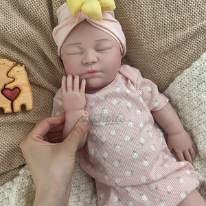 ตุ๊กตาซิลิโคนทั้งตัว ขนาด 55 ซม./22 นิ้ว ดีไซน์ใหม่ ขายดี น่ารัก สัมผัสนุ่ม กันน้ำ หลับตา ปากเปิดได้ แบบสั่งทำ - Product Image 2