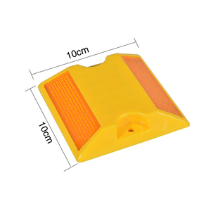 Señalizadores Reflectantes de Carretera de Plástico ABS Amarillo, de Una o Dos Caras, para Carreteras Urbanas - Product Image 3