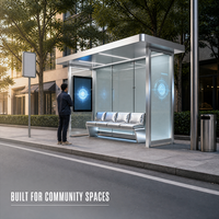 Abri de bus en acier galvanisé prêt à être expédié, design moderne avec écran d'information numérique pour les projets de transport public.