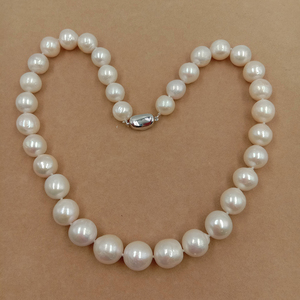 <span class=keywords><strong>Collana</strong></span> Girocollo con Grandi <span class=keywords><strong>Perle</strong></span> <span class=keywords><strong>Naturali</strong></span> d'Acqua Dolce Rotonde 9-12 mm, Elegante Chiusura in <span class=keywords><strong>Perle</strong></span> per Donne, <span class=keywords><strong>Perle</strong></span> Annodate - Product Image 2