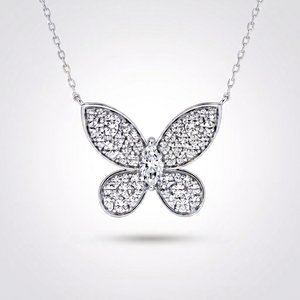 Pendentif en or blanc 18 carats en forme de papillon à taille marquise avec goutte ronde, serti de diamants de laboratoire certifiés IGI, style classique - Product Image 1