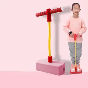 Sportspiele Spielzeug Schaum Pogo Stick Jumper Outdoor Fun Fitness Jumping Stick Ausrüstung Verbessern Sie Bounce Sensory Toys für Kinder